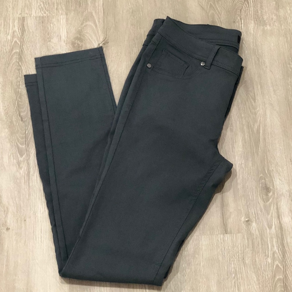 Active USA Dark Gray Stretchy pants